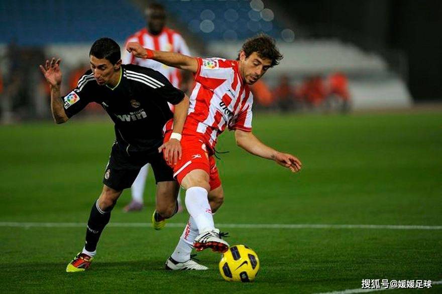 包含赫塔费训练开放日，冲刺阶段战术微调引观众欢呼，意甲在即，更衣室氛围转暖的词条-华体会